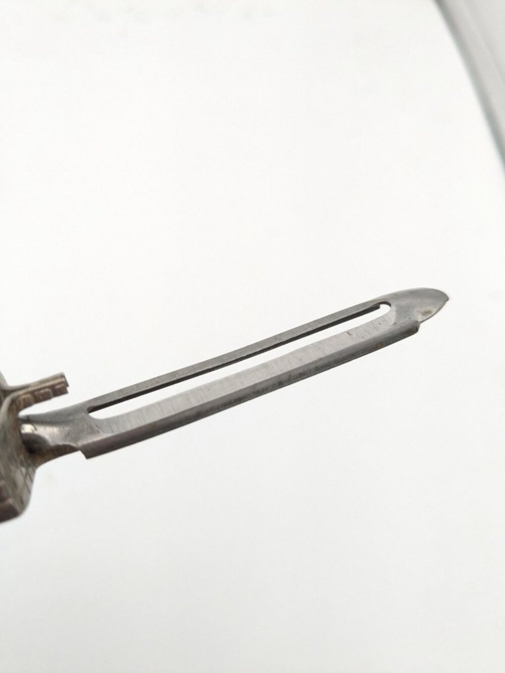 Vintage EKCO USA #3 Potato Vegetable Peeler Floating Blade Nee Action - Picture 8 of 8